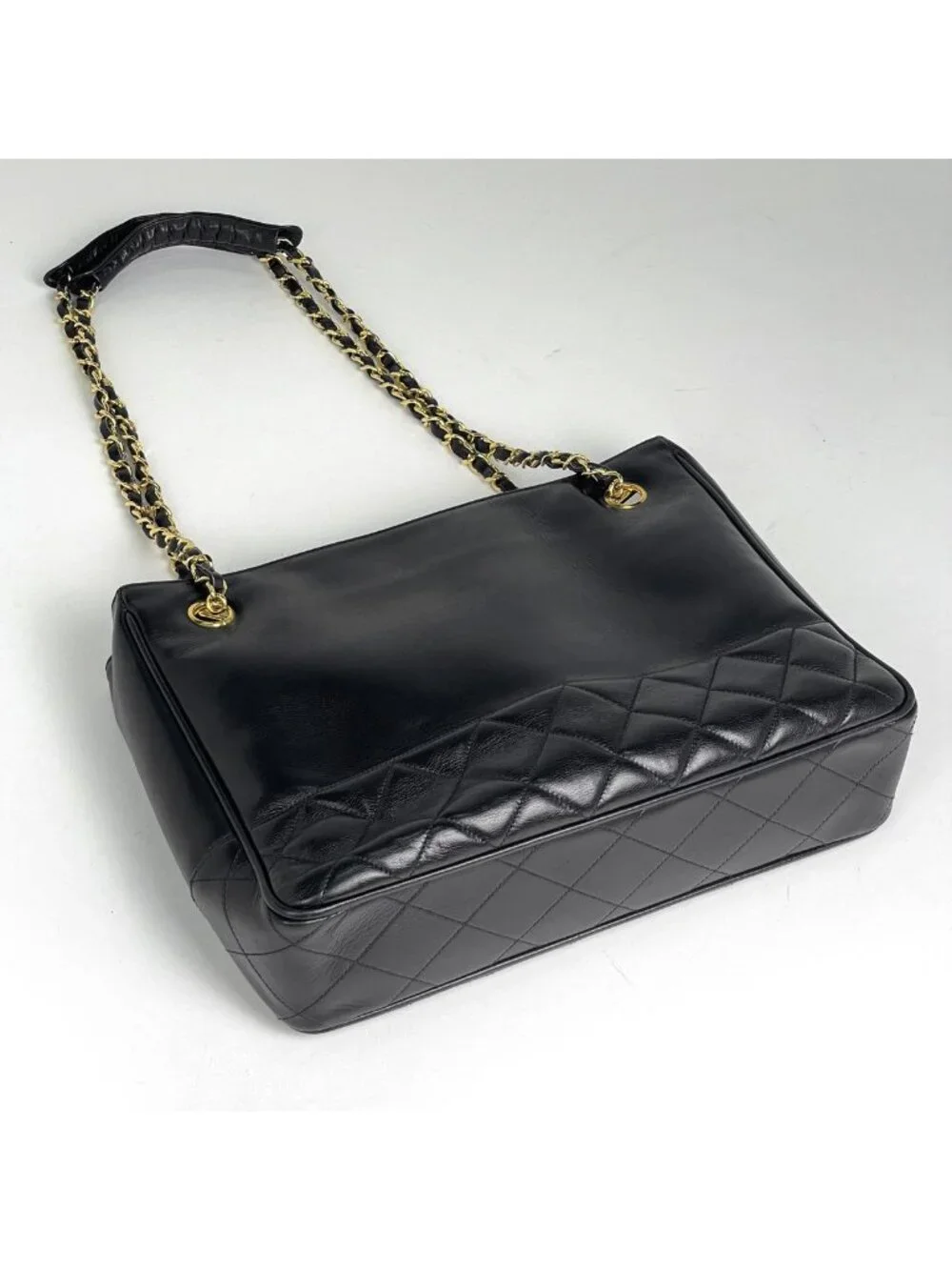 Chanel Tote CC Logo Quilted Leather Black